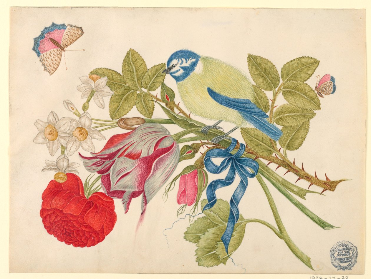 Gul-og-blå fugl på buket med roser, tulipaner og påskeliljer, med sommerfugle af Unknown artist