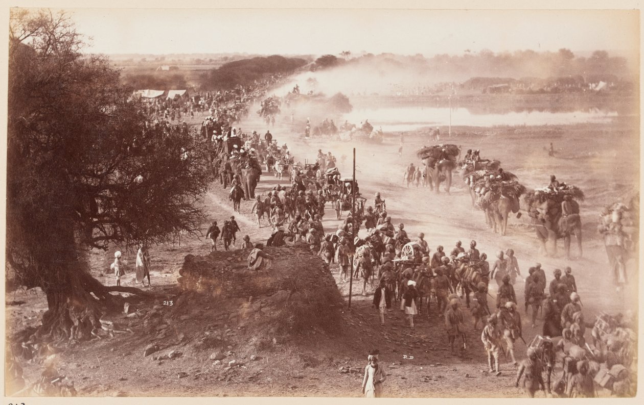 Et bjergbatteri på march under Delhi Camp of Exercise af Unknown photographer