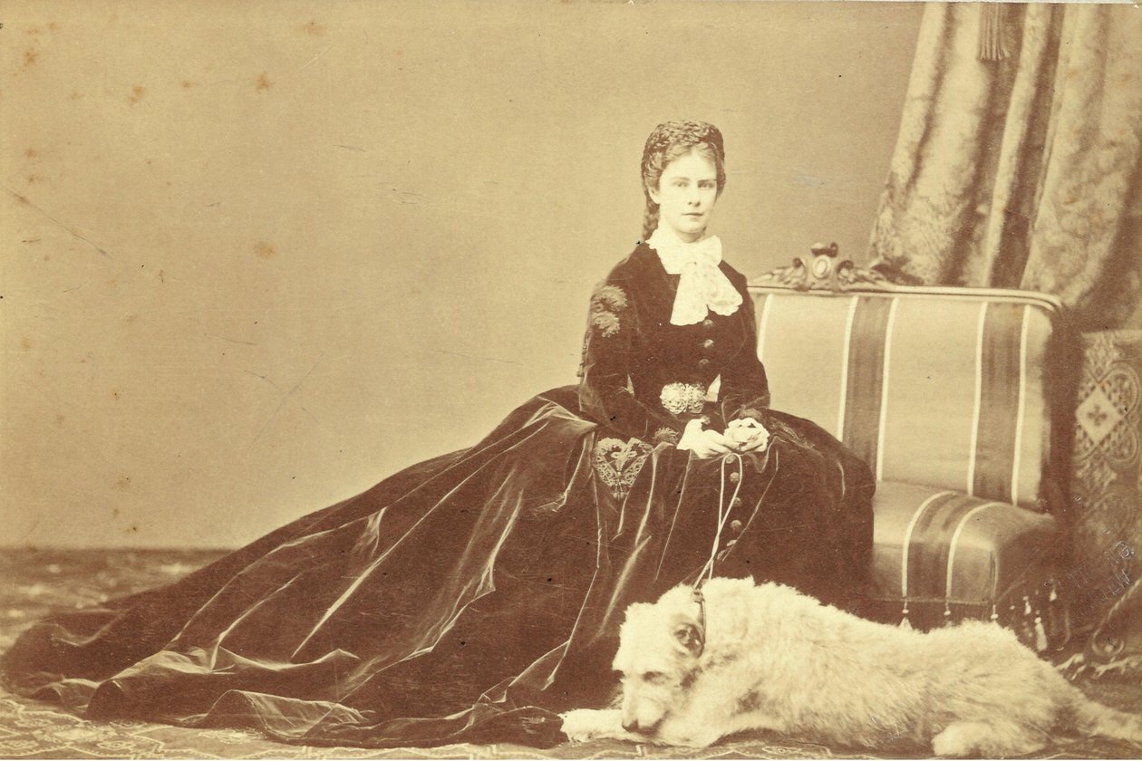 Elisabeth, kejserinde af Østrig og dronninggemalinde af Ungarn (24. december 1837 - 10. september 1898) (foto) af Unknown photographer