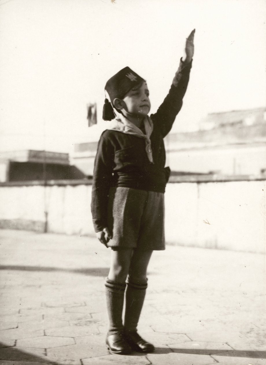 Fascisme, lille bord af Unknown photographer