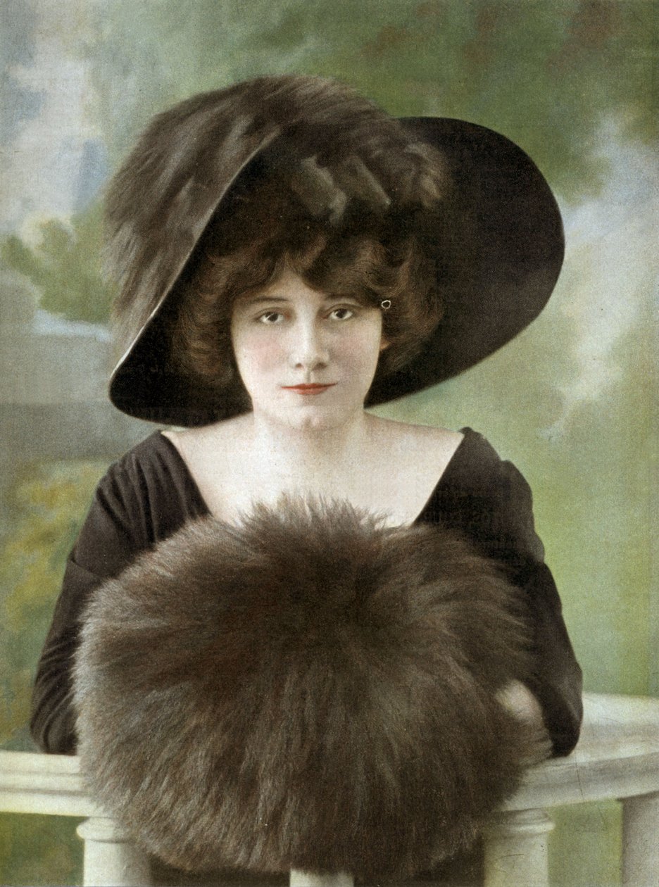 Den franske komiker Cora Laparcerie (1875-1951) foto fra den franske avis "Le Theatre" 1. januar af Unknown photographer