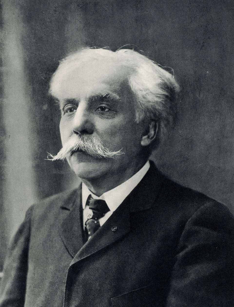 Gabriel (Urbain) Faure (1845-1924). Fransk komponist. Efter et fotografi. af Unknown photographer