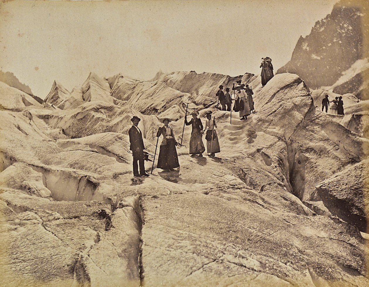 Vandrere på isen "Mer de Glace" på Mont Blanc, Chamonix, Frankrig af Unknown photographer