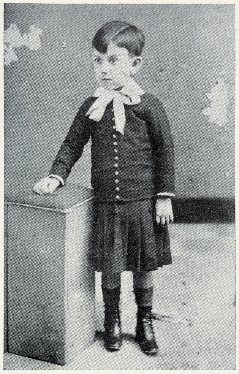 Pablo Picasso på 4 år - i "" Picasso, ikonografiske dokumenter"" af Sabartes af Unknown photographer