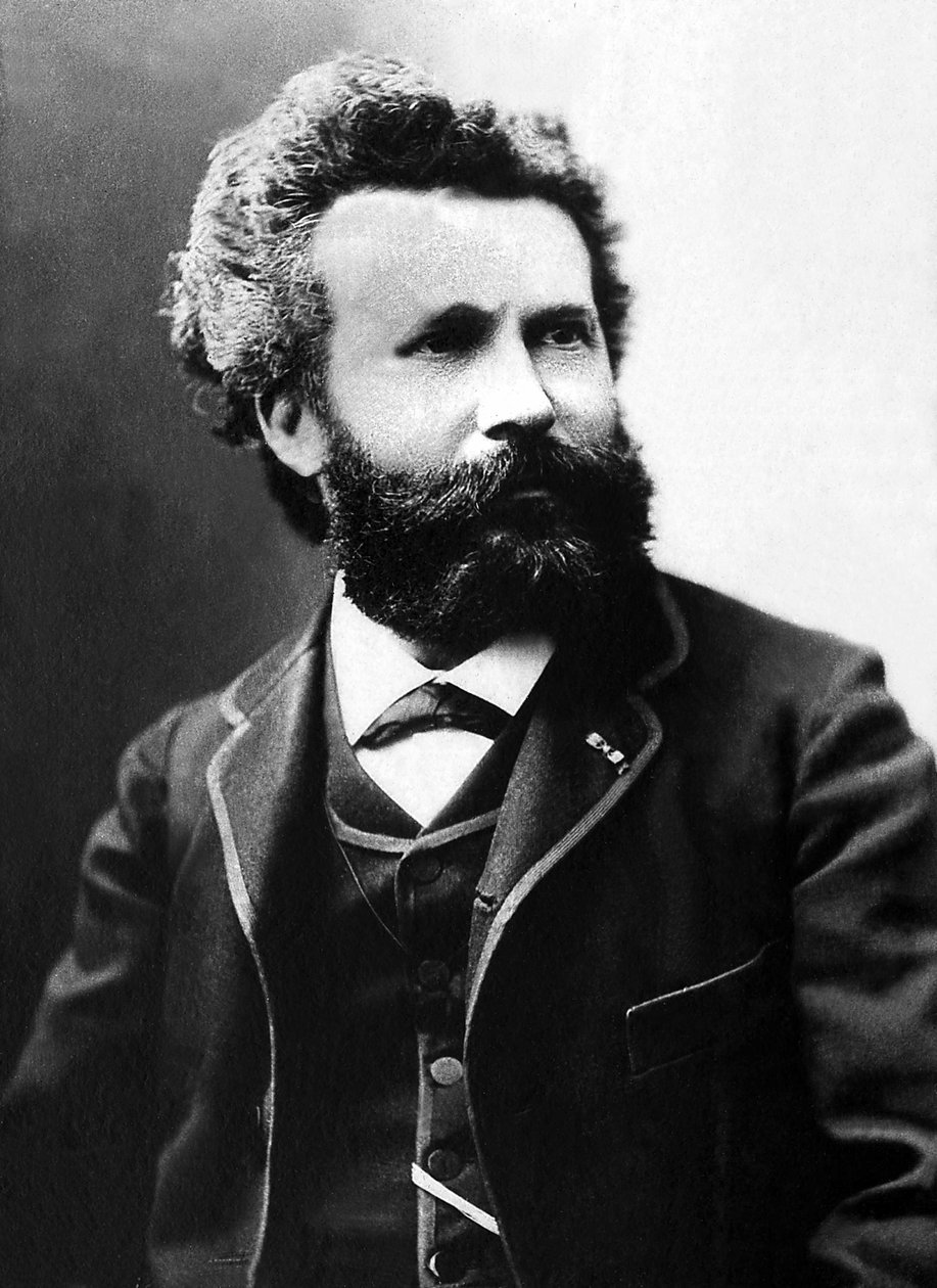Portræt af Camille Flammarion (1842-1925), fransk astronom og videnskabelig journalist. af Unknown photographer