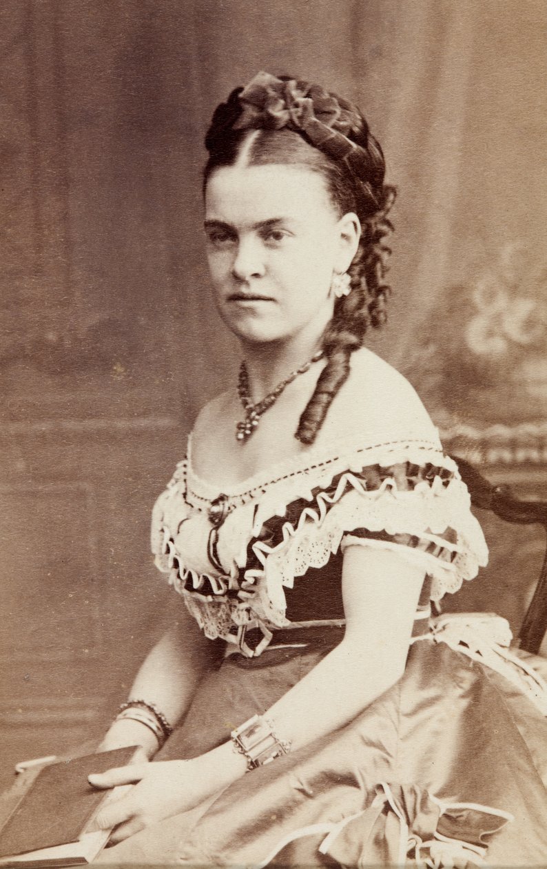 Edith Wynnen muotokuva, noin 1860-luku (m/w kuva) af Unknown photographer
