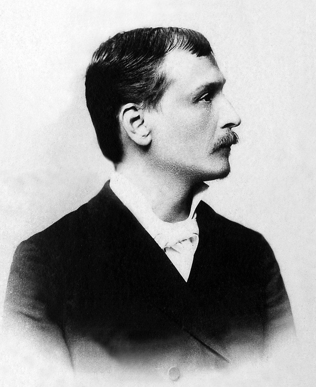 Portræt af Georges Moineau dit Georges Courteline (1858-1929), fransk romanforfatter og dramatiker. af Unknown photographer