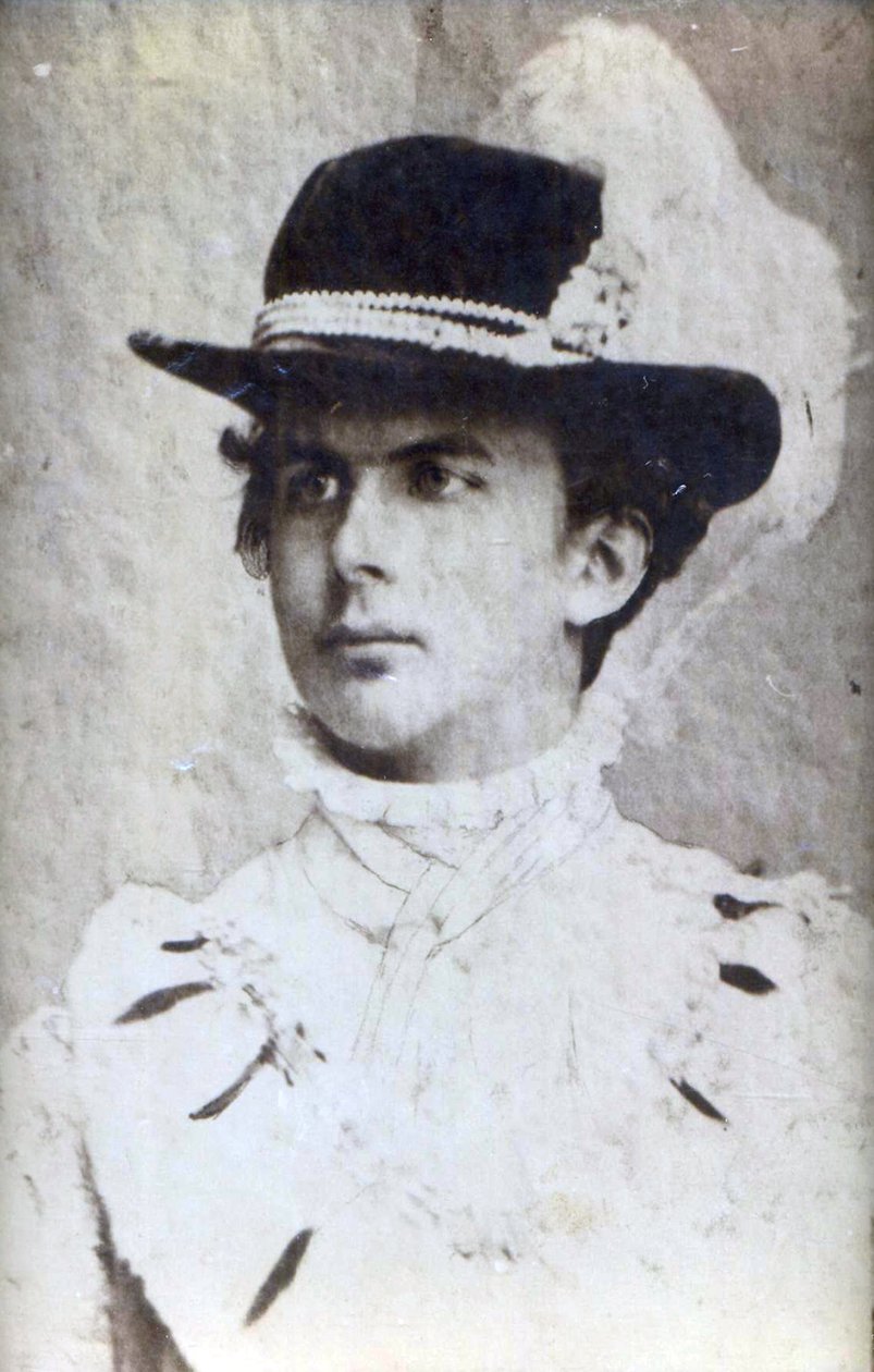 Portræt af Ludwig II af Bayern (1845-1886) med hat, Anonym . fotograf. Bayersk administration af statspaladser, haver og søer af Unknown photographer