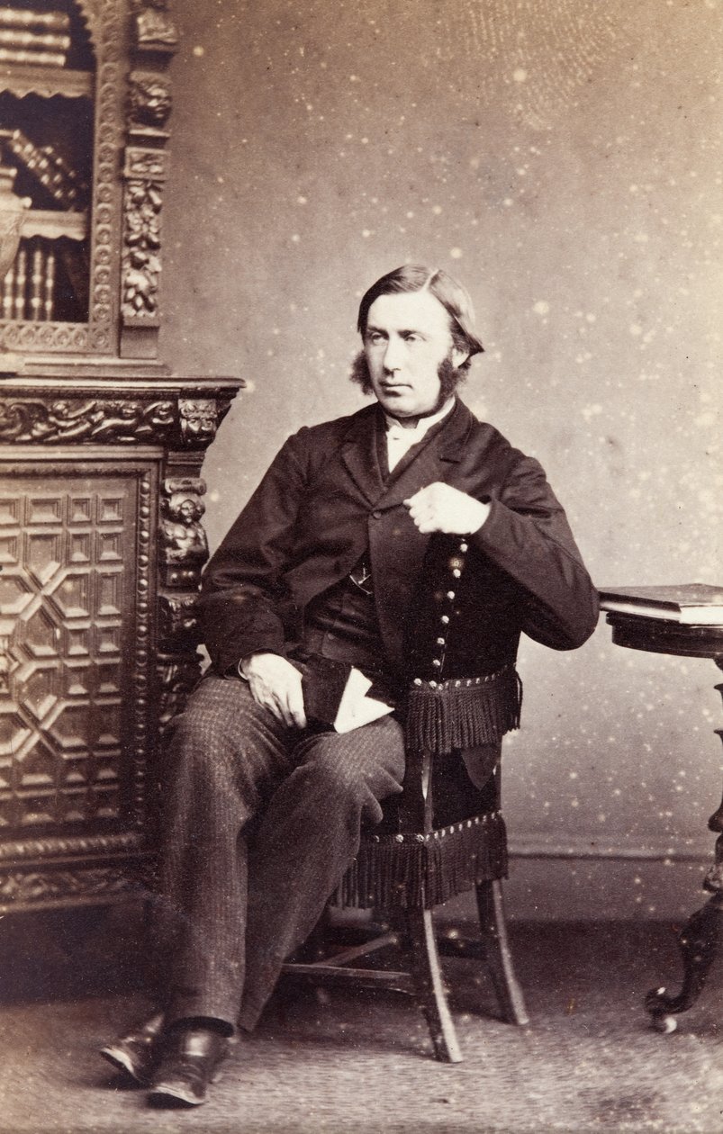 Portræt af pastor Sir John Pentland Mahaffy af Unknown photographer