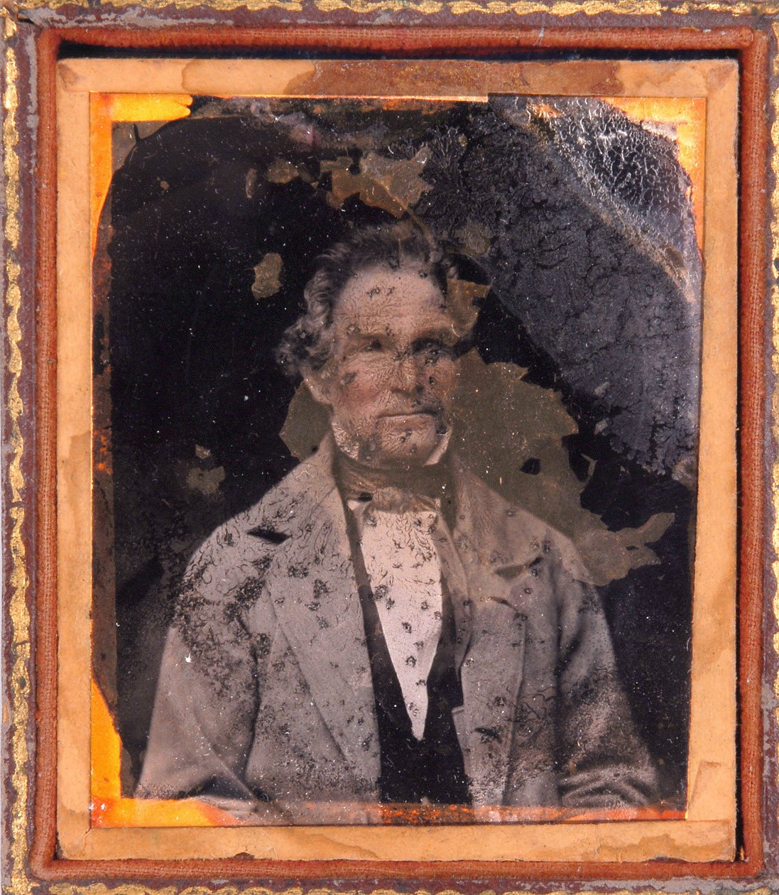 Portræt af en mand. Daguerreotypi (Daguerre) under ramme omkring 1850. af Unknown photographer