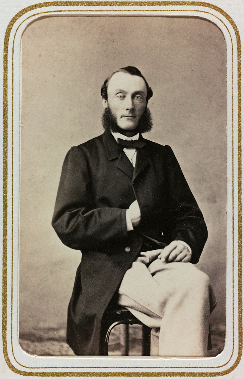 Portræt af en mand, carte de visite; støtten indeholder angivelsen "Robert Ditzinger (1826-1891)" af Unknown photographer