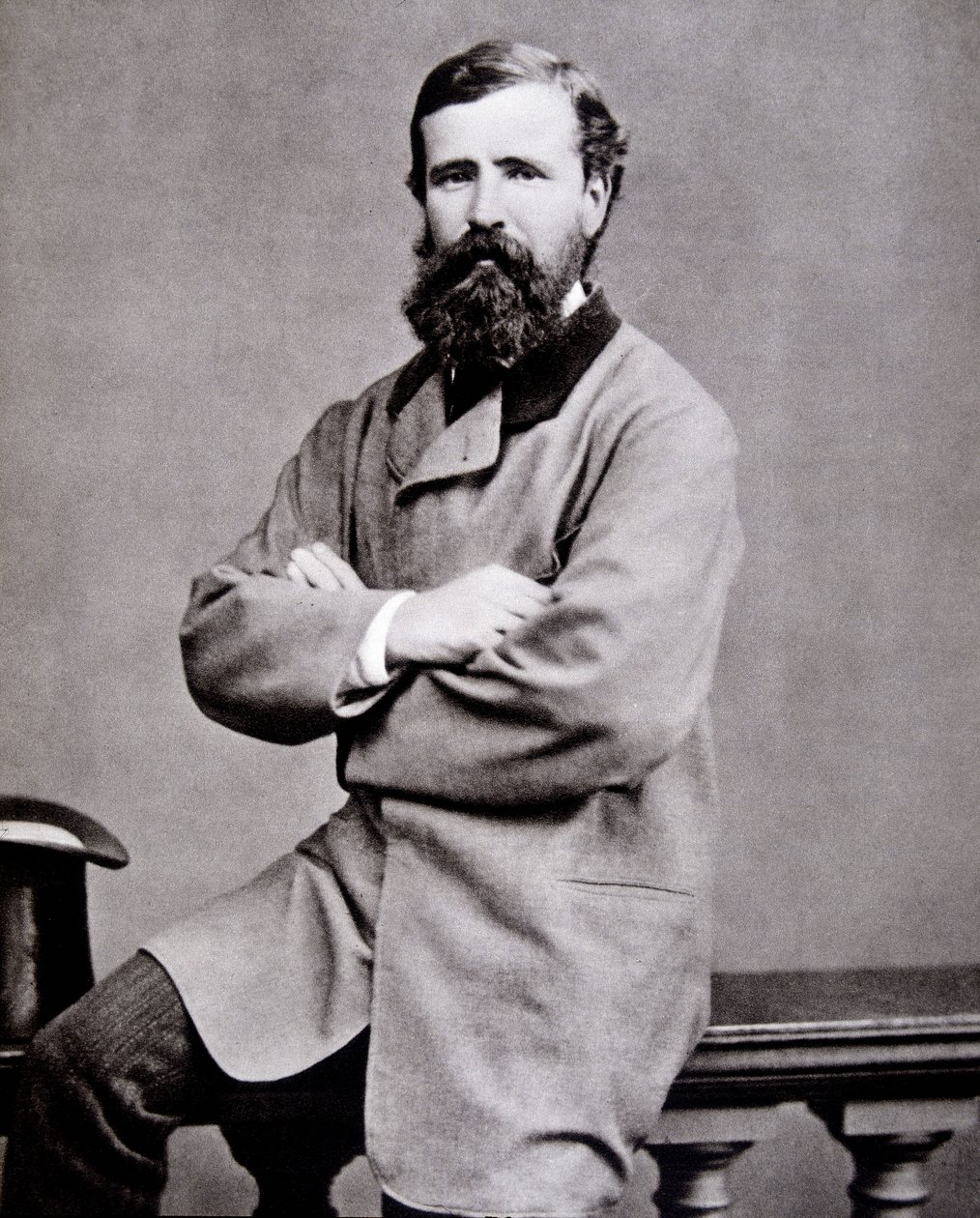 Portræt af den britiske opdagelsesrejsende Verney Lovett Cameron (1844-1894). af Unknown photographer