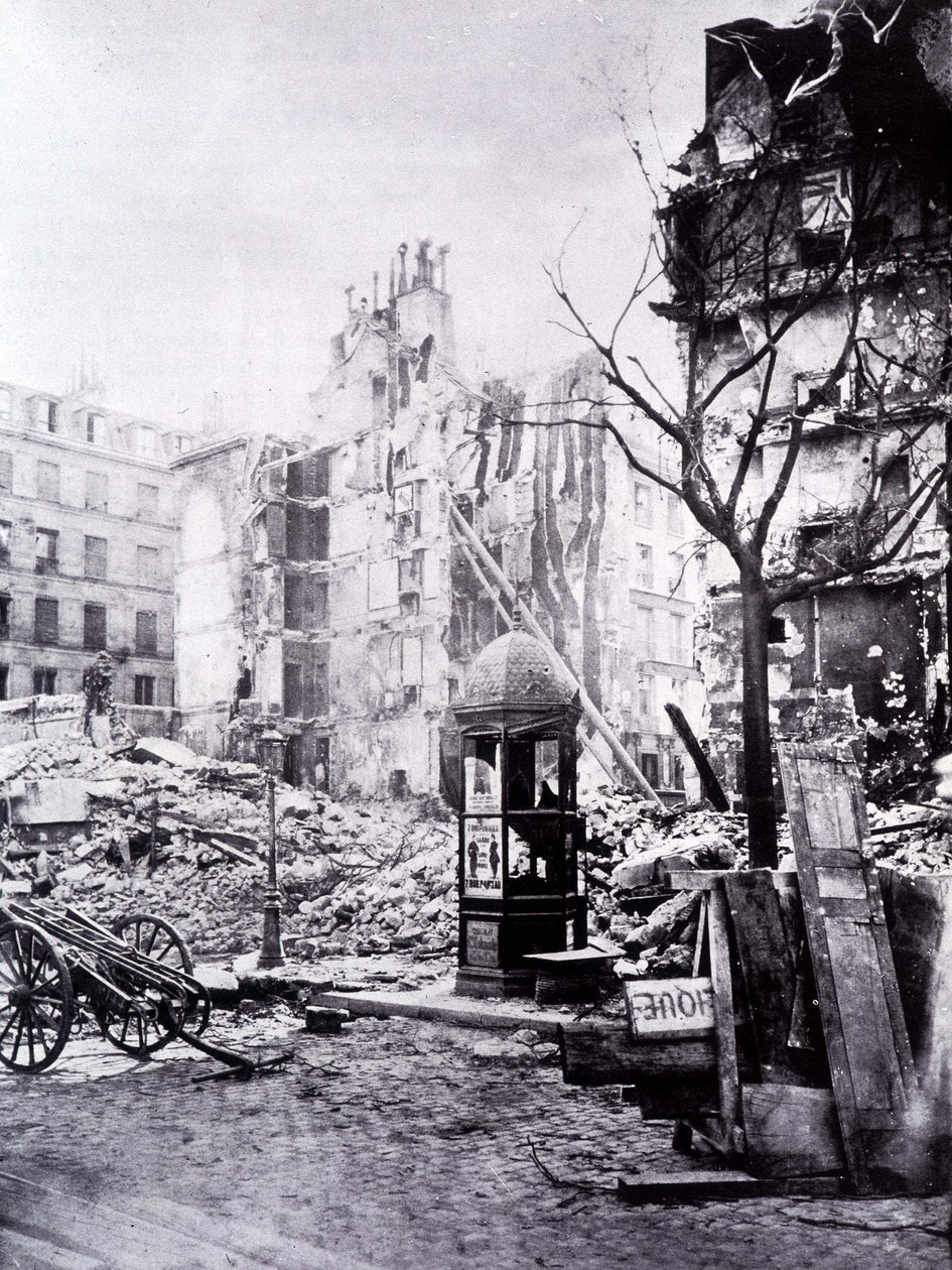 De store værker i Paris: hjørnet af Rue Royal og Rue du Fbg St. Antoine af Unknown photographer