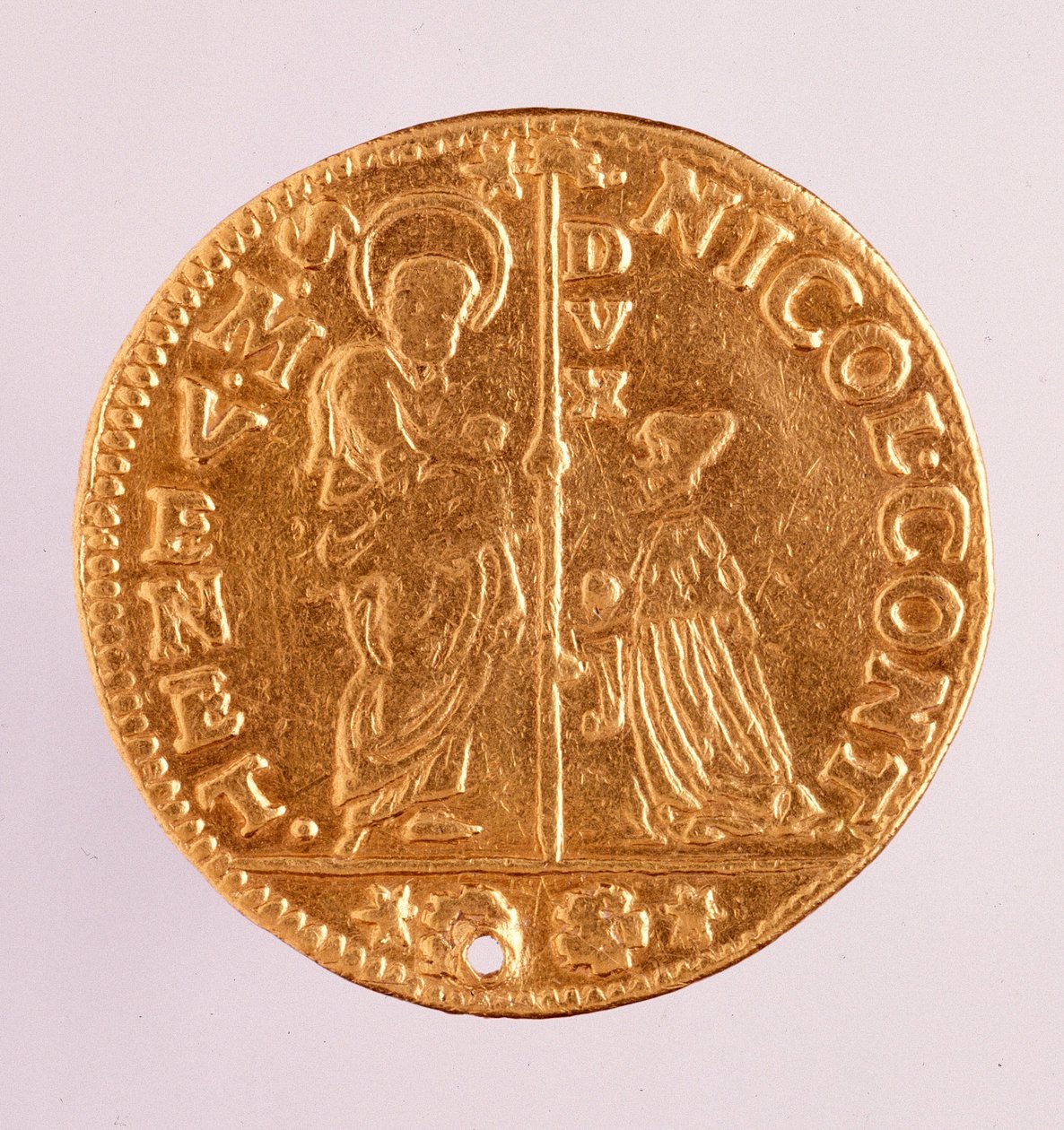 Guldmønt (zecchino eller pailletter) fra Venedig: doge Nicolo Contarinis regeringstid (1630-1631). Diameter 3,4 cm Rom, national term museum af Venetian School