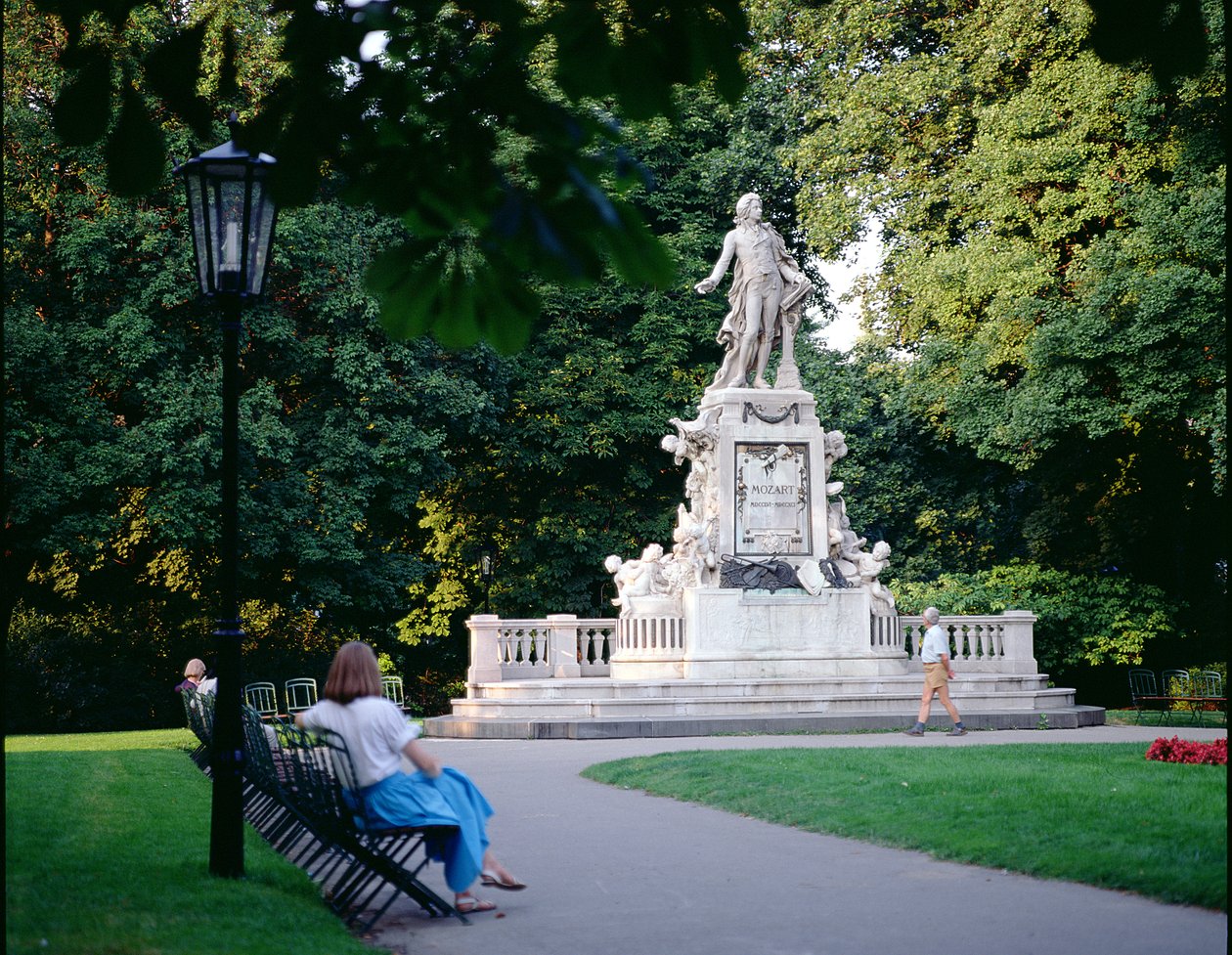 Monument til Mozart, bygget 1896, Burggarten (foto) af Victor Tilgner