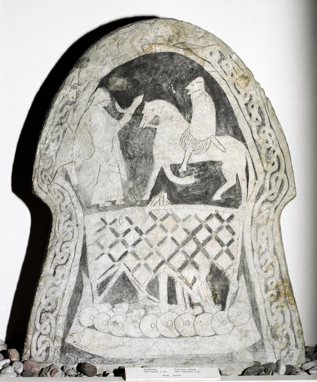 Runesten med rytter, 7.-8. århundrede af Viking