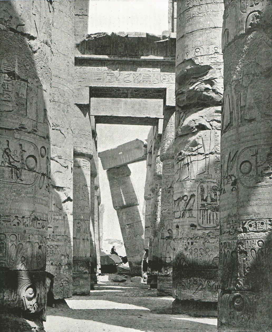 Kolonner i Hypostyle Hall, Karnak, Egypten, 1895. af W and S Ltd