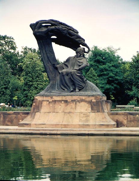 Statue af Frederic Chopin (1810-49) 1928 af Waclaw Szymanowski