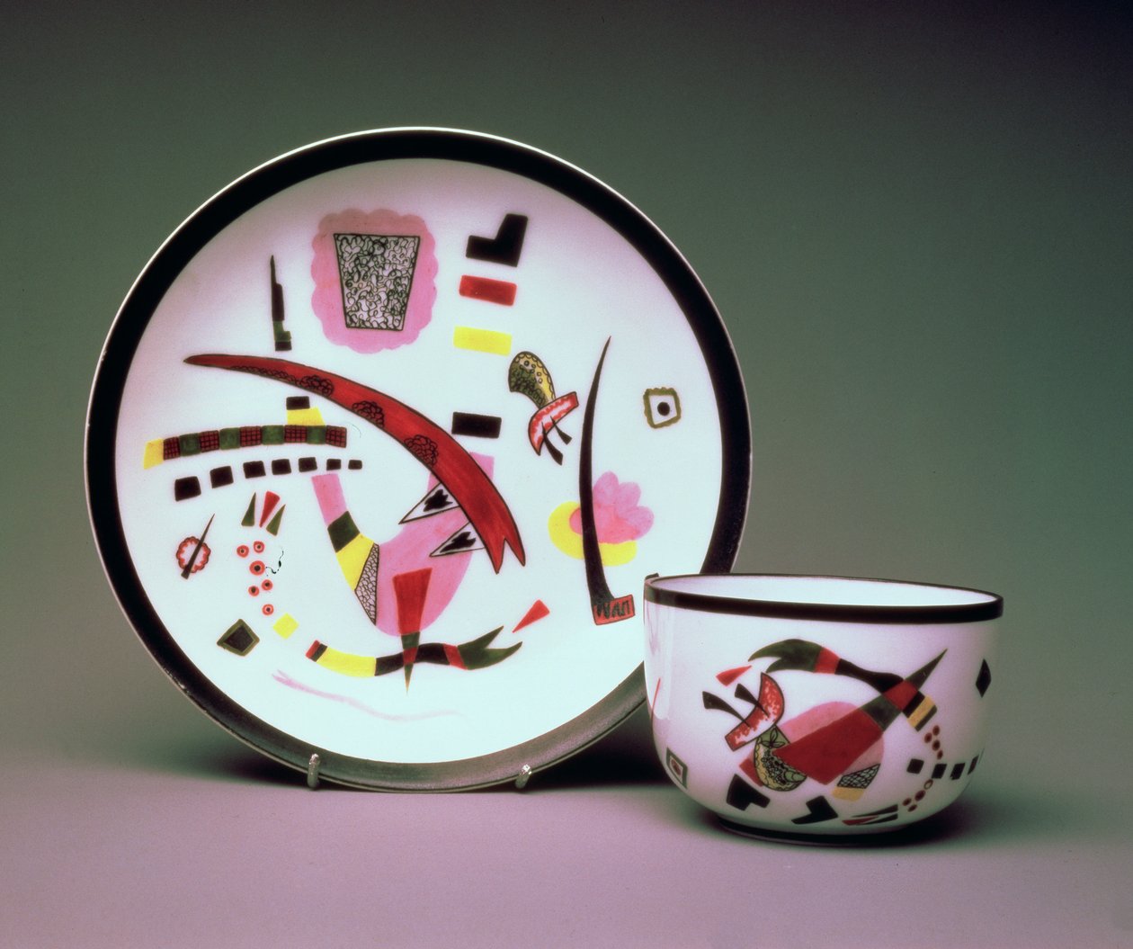 Kop med underkop, 1923 (porcelæn) af Wassily Kandinsky