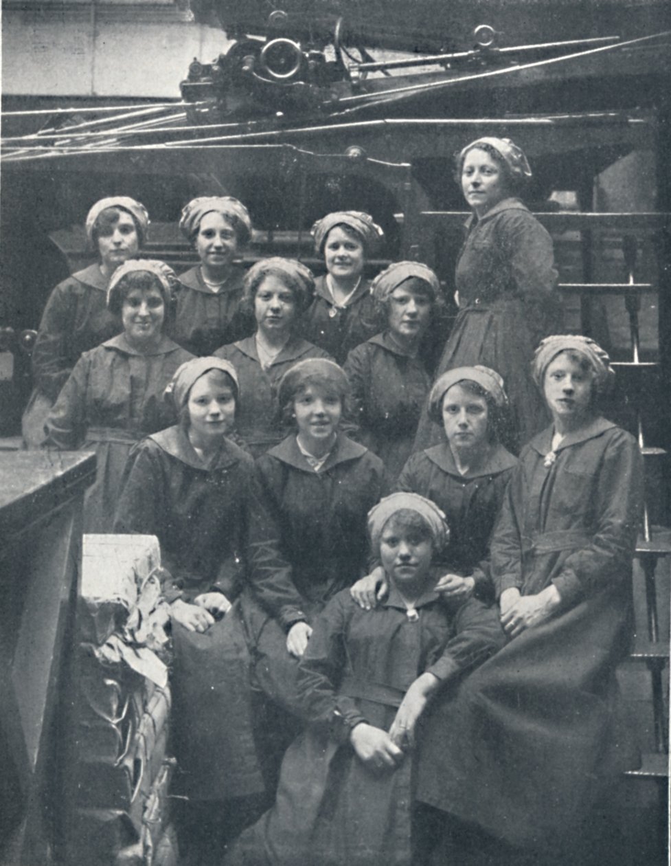 Til drengene kommer hjem, 1917 af Watson and Viney Hazell