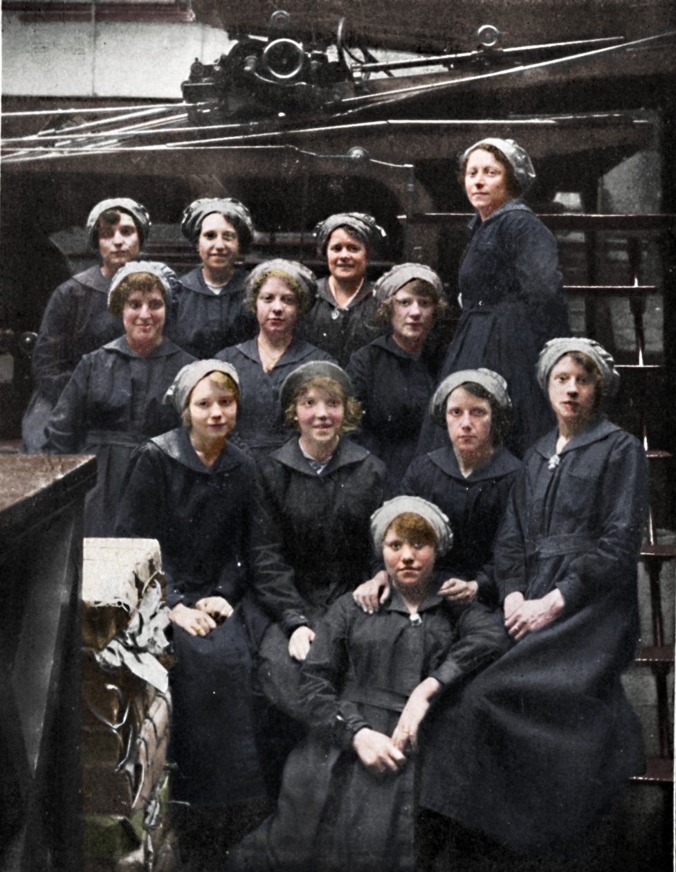 Til drengene kommer hjem, 1917 af Watson and Viney Hazell
