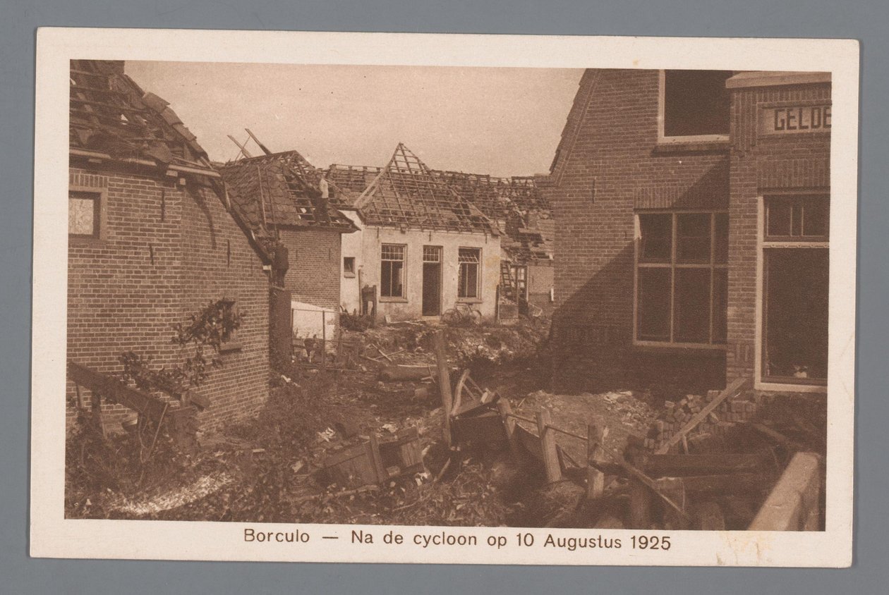 Borculo -- Efter cyklonen den 10. august 1925 af Weenenk and Snel