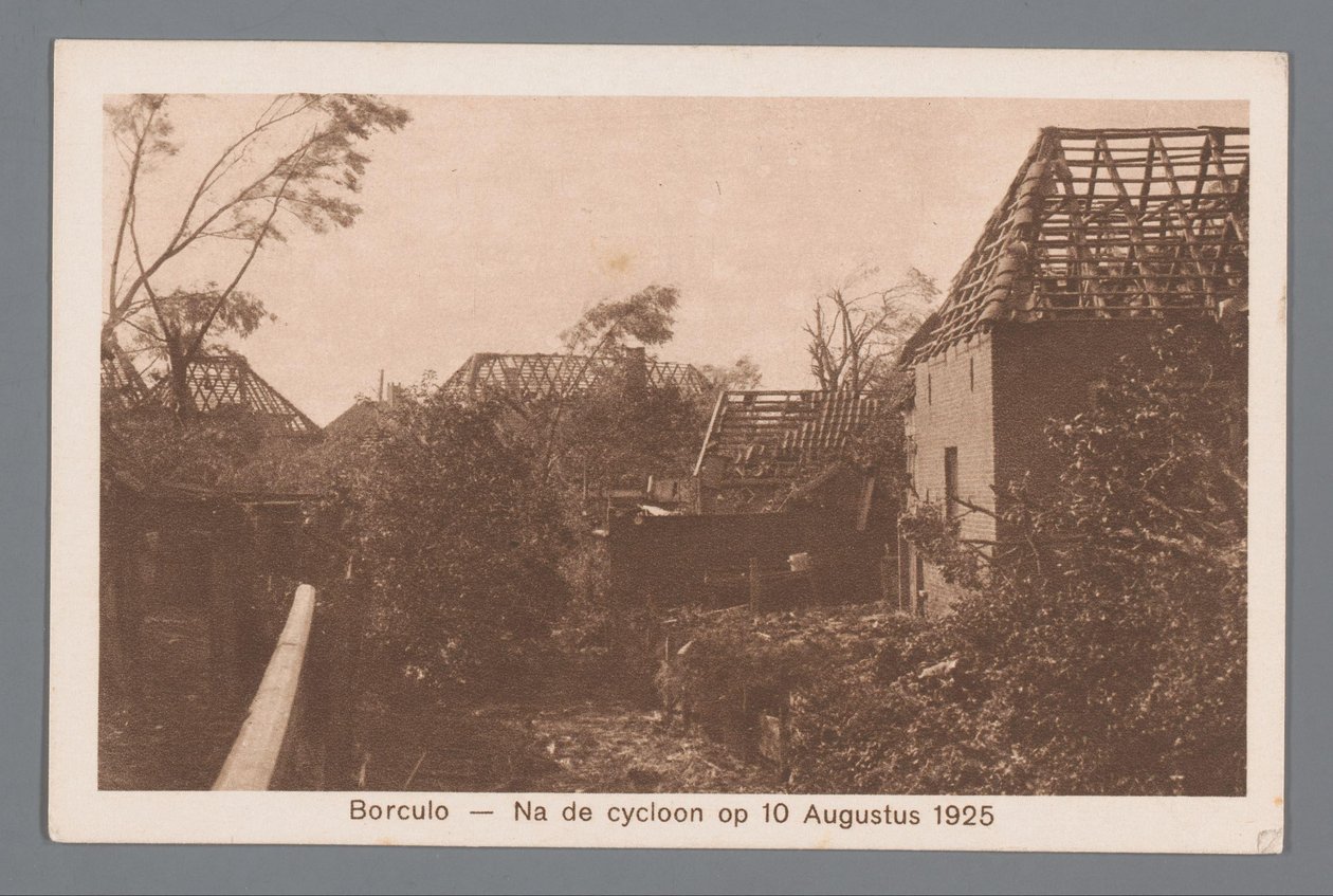Borculo -- Efter cyklonen den 10. august 1925 af Weenenk and Snel