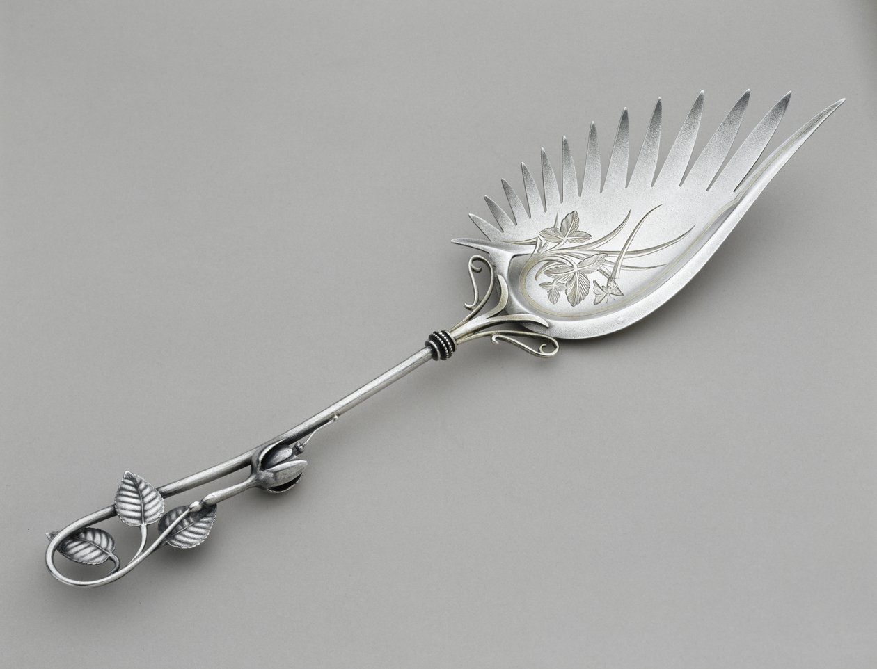 Makaroni kniv af Whiting Manufacturing Company (attr. to)