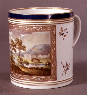 Pinxton krus, malet med en udsigt over Chatsworth, ca. 1800 (porcelæn) af William Billingsley