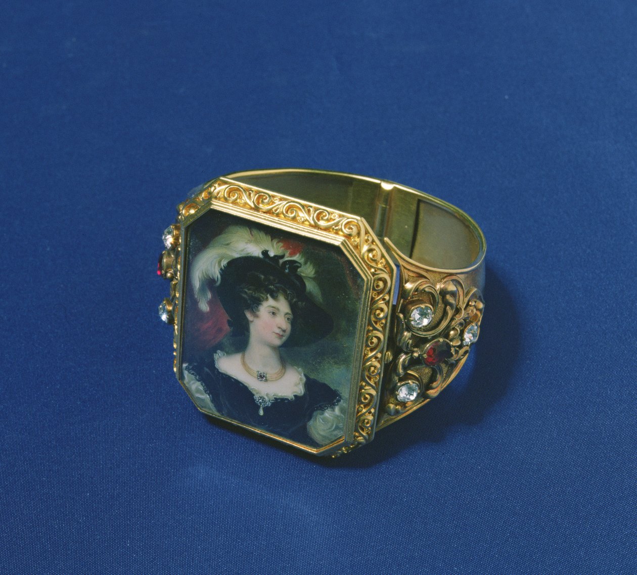 Armringsæt med portrætminiature af Charlotte, hertuginde af Northumberland af William Essex