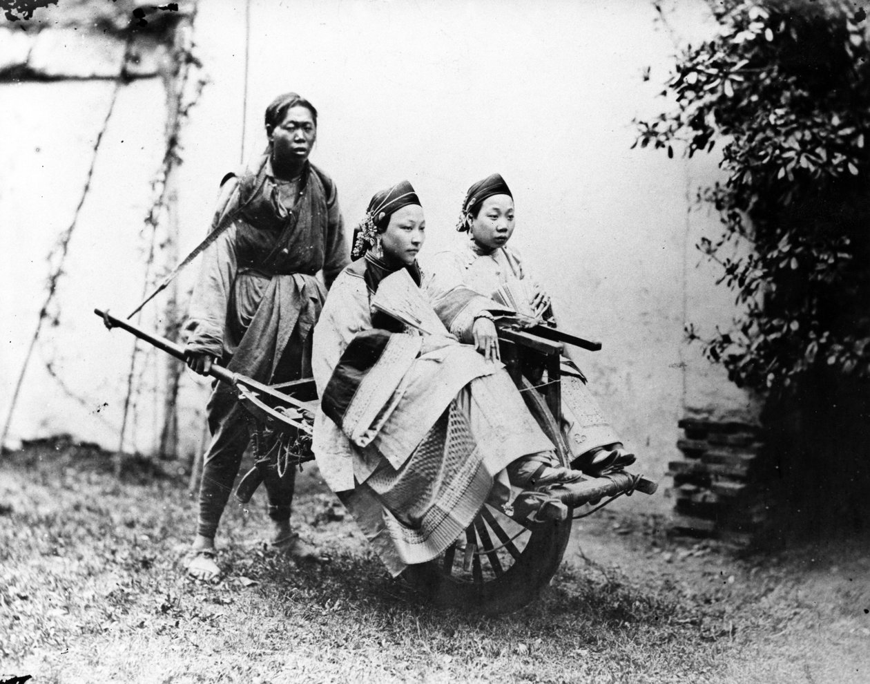 Shanghai Barrow Taxi, ca.1870