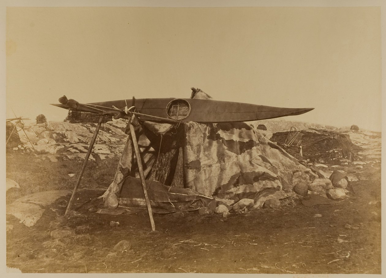 Esquimaux Toupek eller Skin Tent, plade 121 fra Bradfords "The Arctic Regions", 1873 af William Bradford