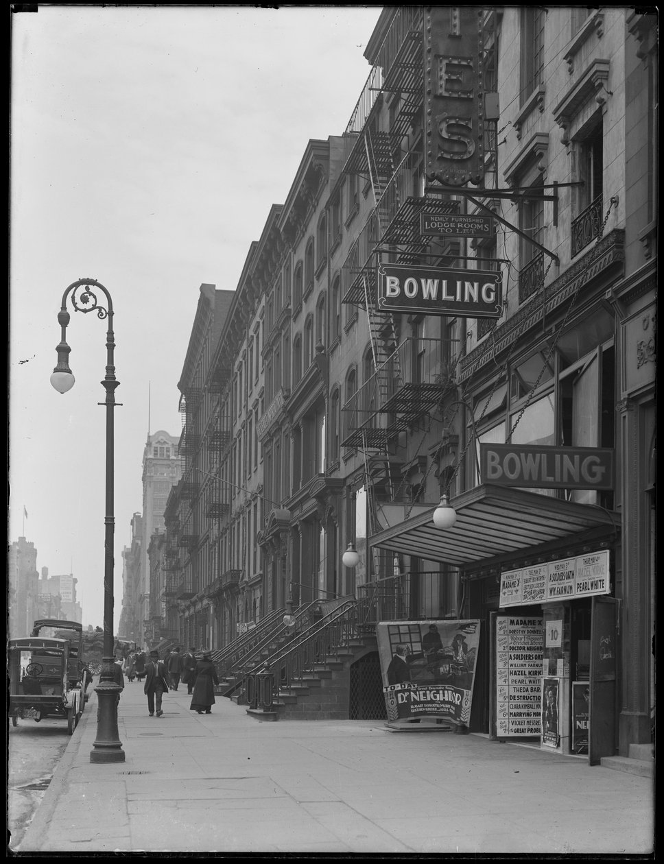 Bowlingbaneskilt på 248 W. 14th Street, New York City, 2. maj 1916 af William Davis Hassler