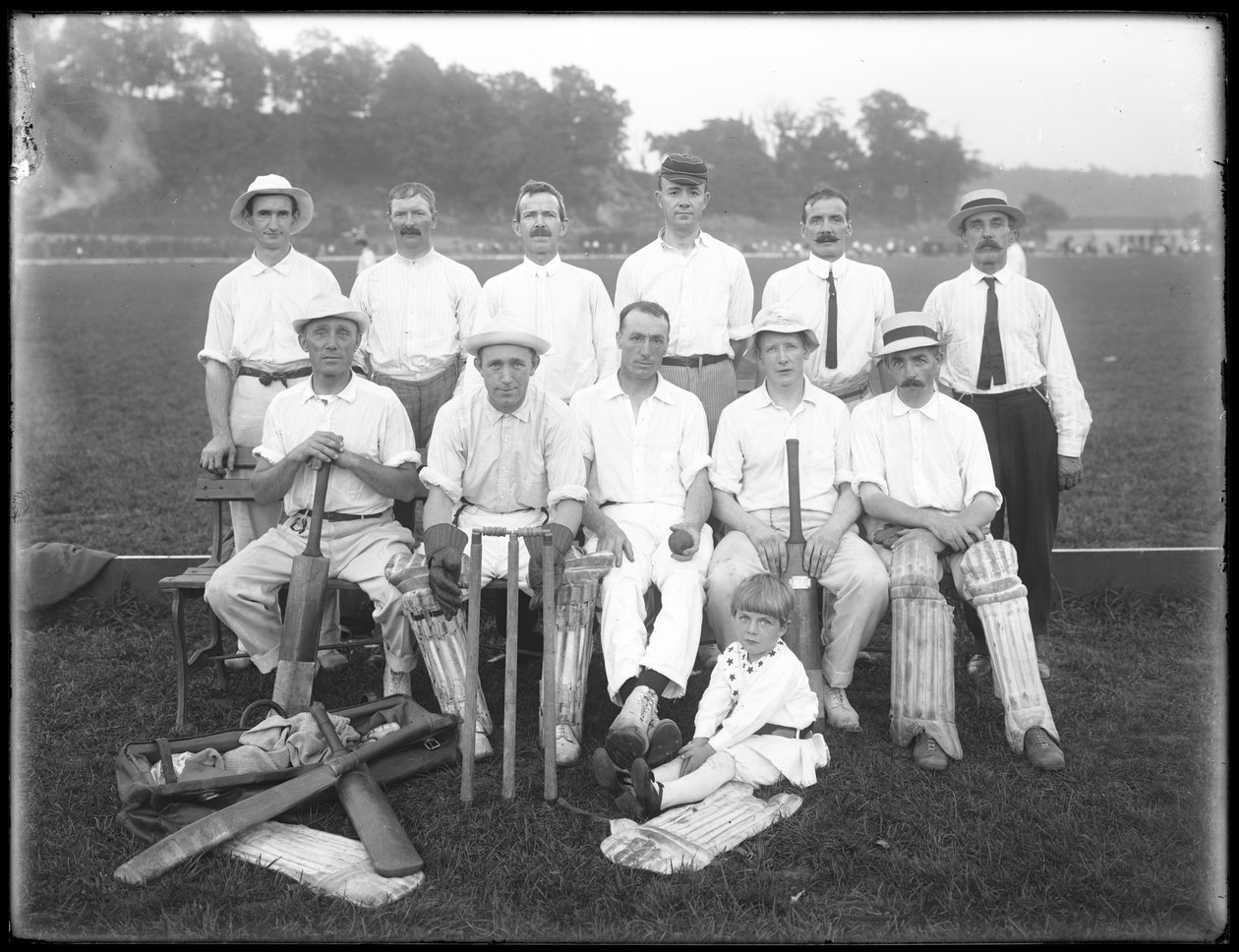 Group portrait of the Holdsport Cricket Club, c.1911-12 af William Davis Hassler