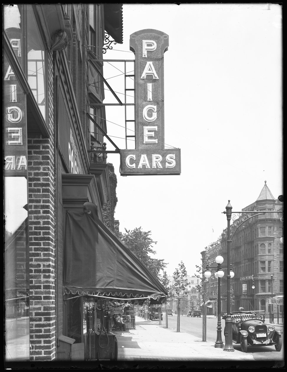 Paige Cars-skilt på 1410 Bedford Avenue, Brooklyn, 13. juli 1916 af William Davis Hassler