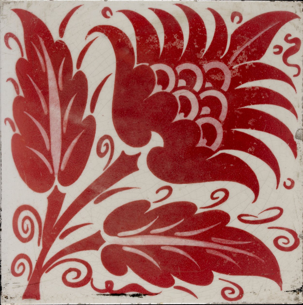 Flise med stiliseret blomst med to blade og ranker, 1882-1888 af William Frend De Morgan
