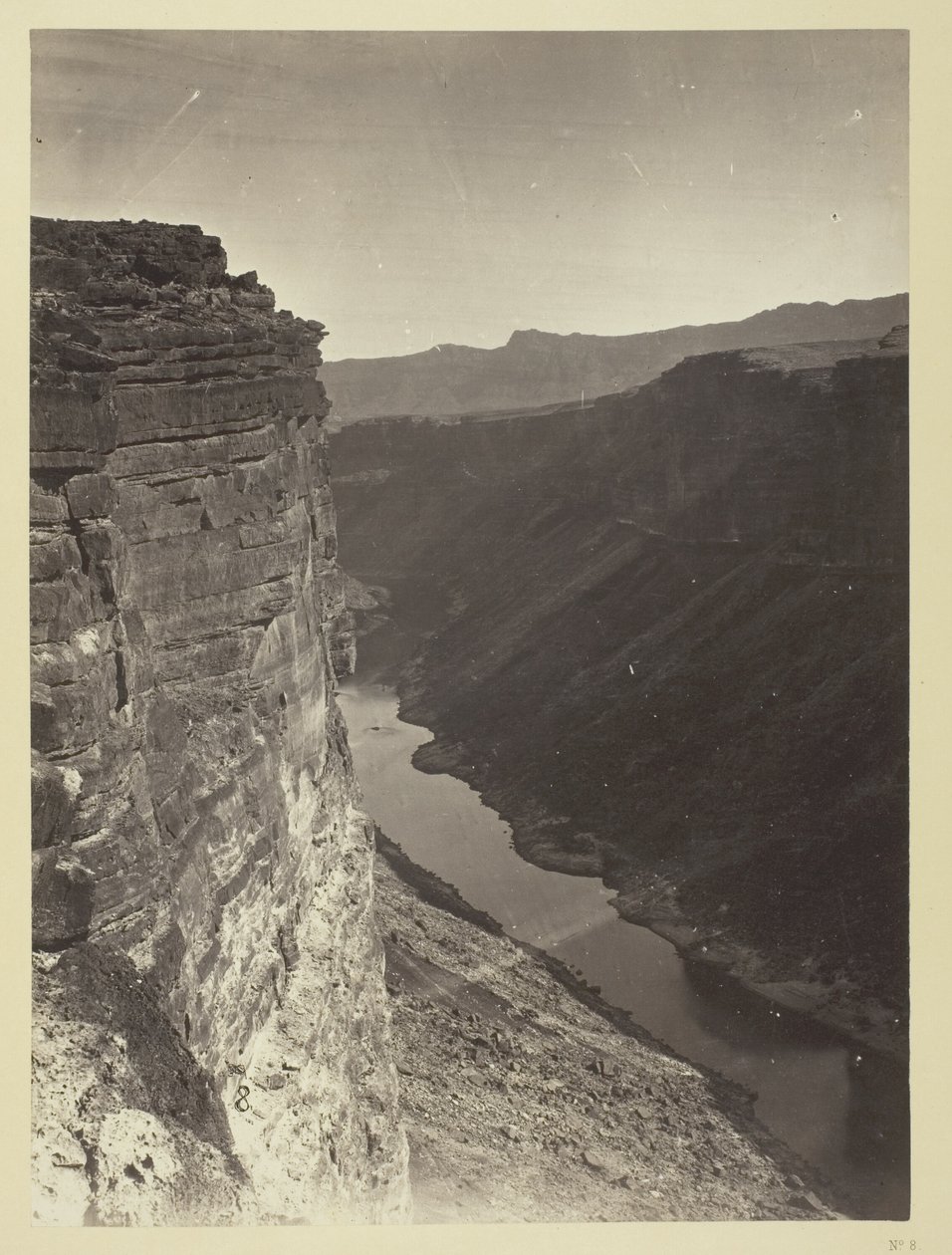 Grand Cañon, Colorado River, nær Paria Creek, set mod øst af William H. Bell