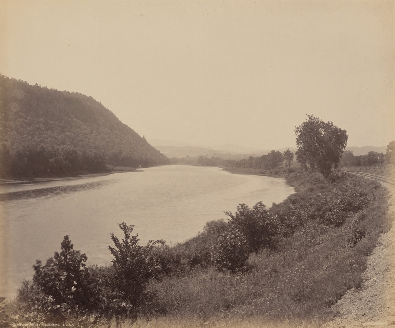 Susquehanna ved Standing Stone af William H. Rau
