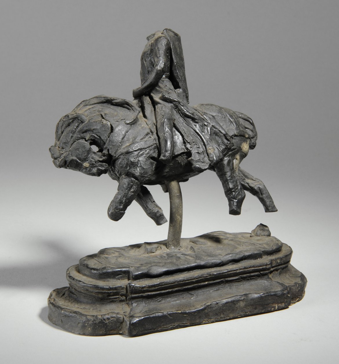 Maquette til en rytterstatue af Edward I, ca. 1893 (plasticine) af William Hamo Thornycroft