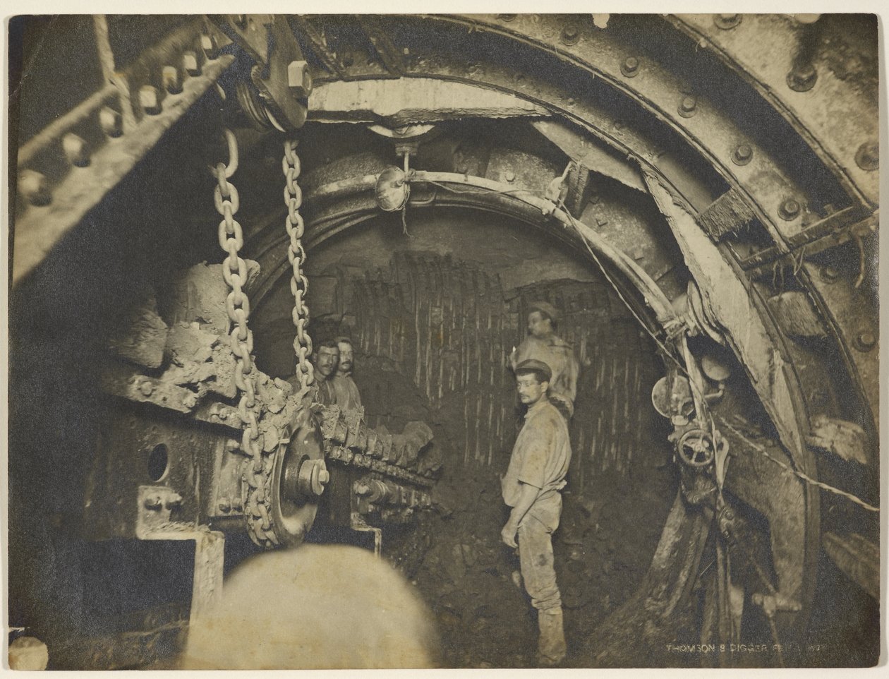 Konstruktion af den centrale linje i Londons undergrundsbane af William Henry Fox Talbot