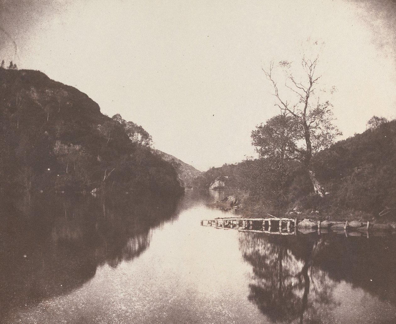 Mole ved Loch Katrine, scene fra «Søens dame» af William Henry Fox Talbot