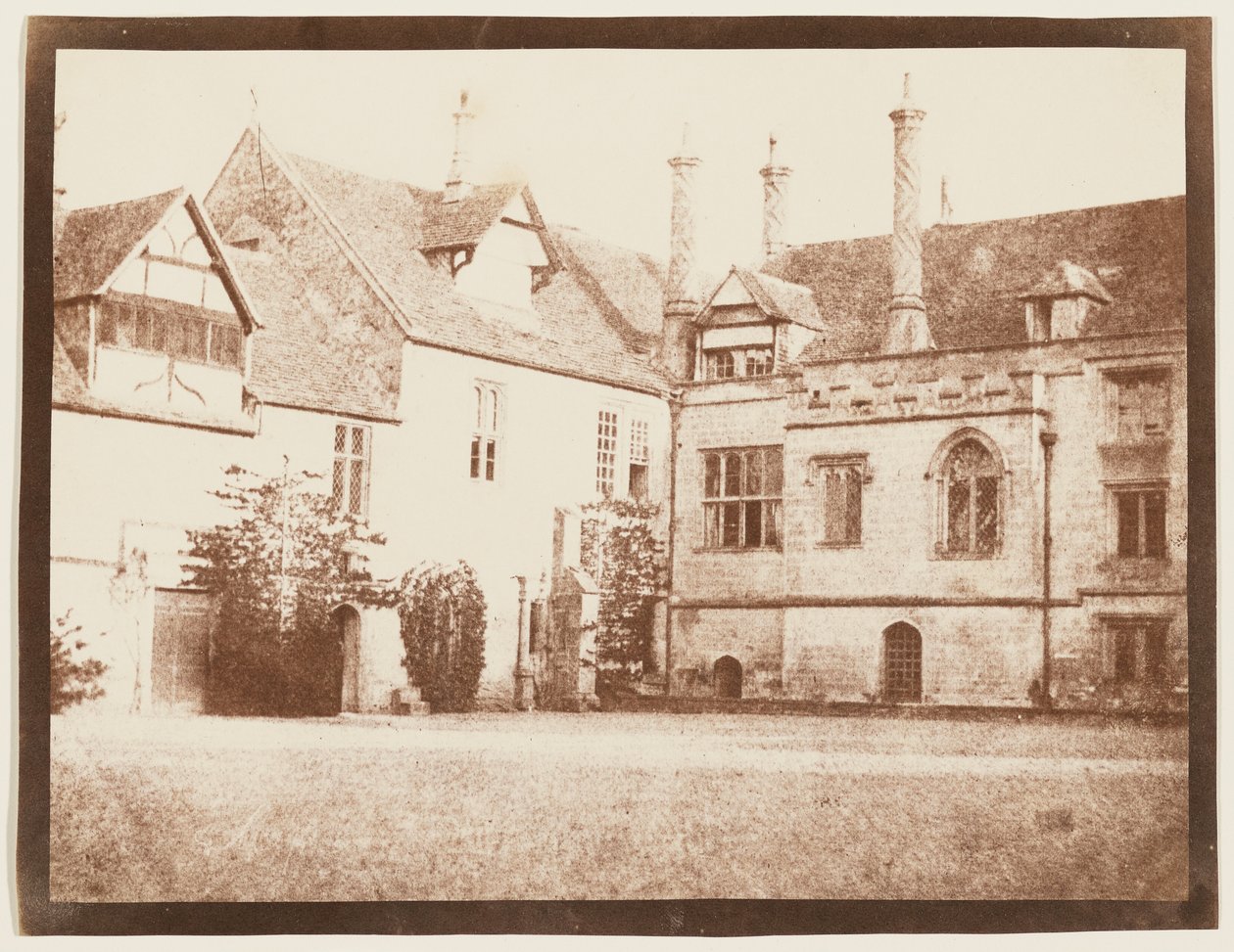 Det nordlige gårdrums sydøstlige hjørne, Lacock Abbey af William Henry Fox Talbot