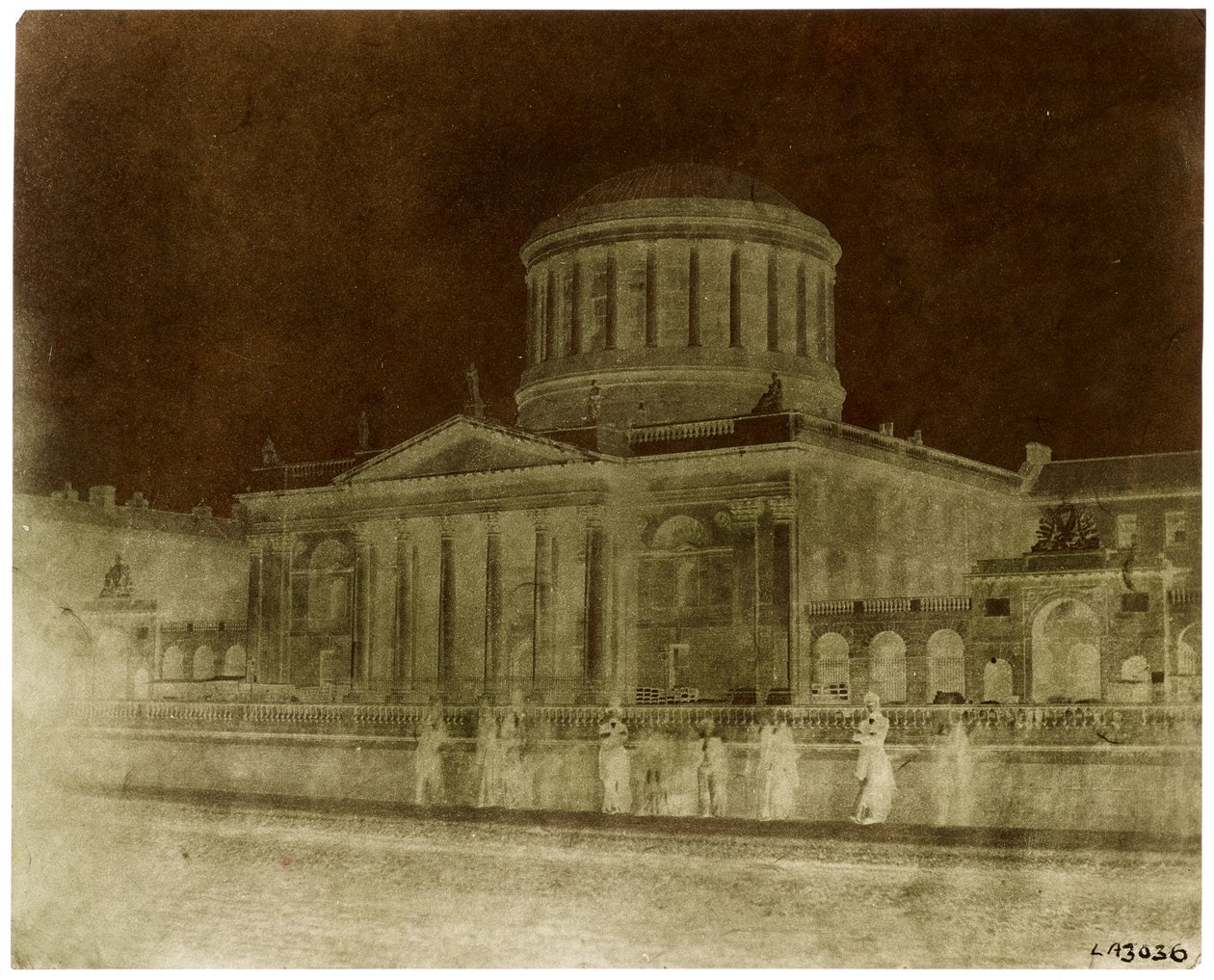 The Four Courts, Dublin (Paper Negative-Camera) af William Henry Fox Talbot