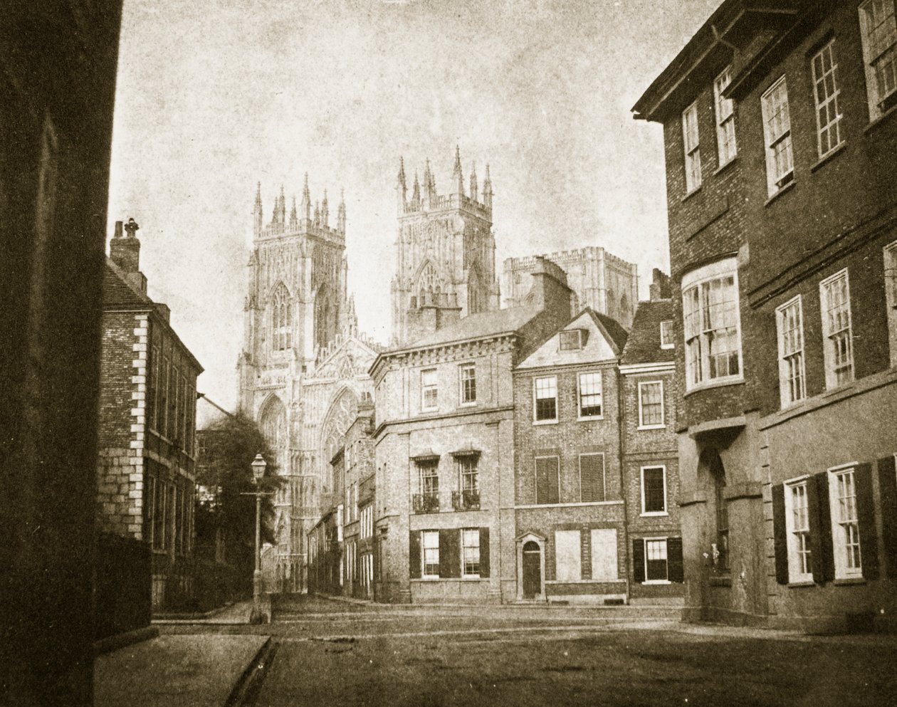 West Front, York Minster, fra Lendall Street, 1845 af William Henry Fox Talbot