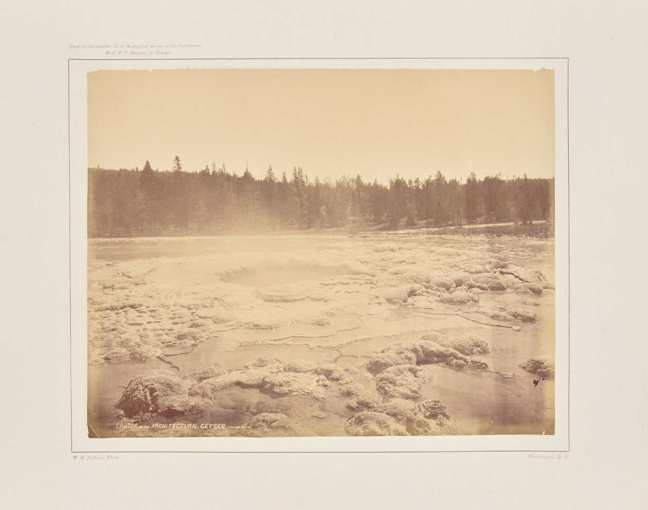 Krateret ved Architectural Geyser, det nedre bassin af William Henry Jackson