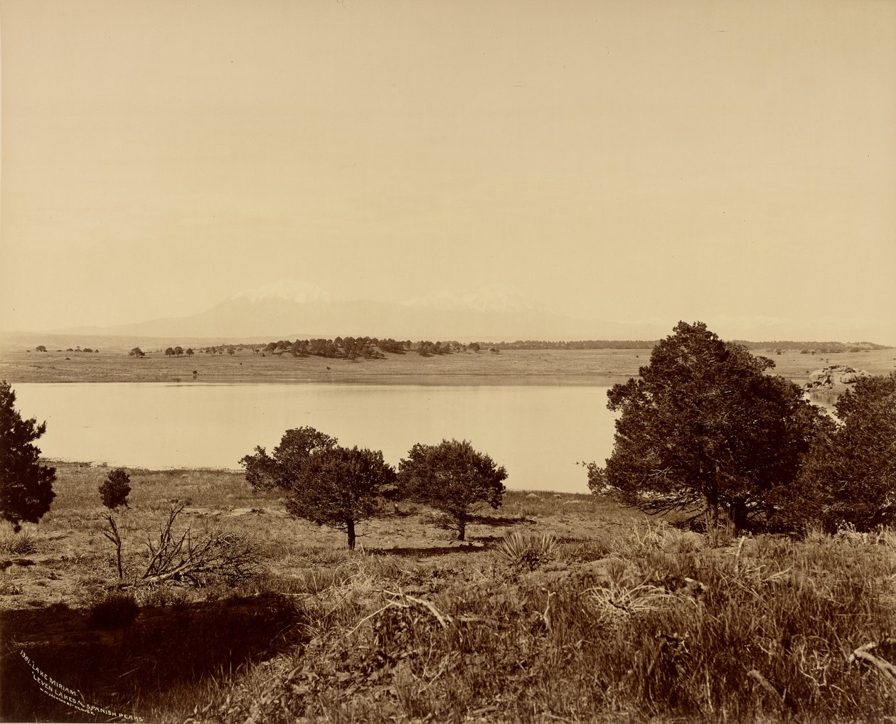Lake Miriam, Leven Lakes og Spanish Peaks af William Henry Jackson