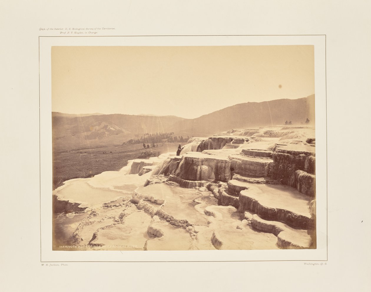 Mammoth Hot Springs ved Gardiner River af William Henry Jackson