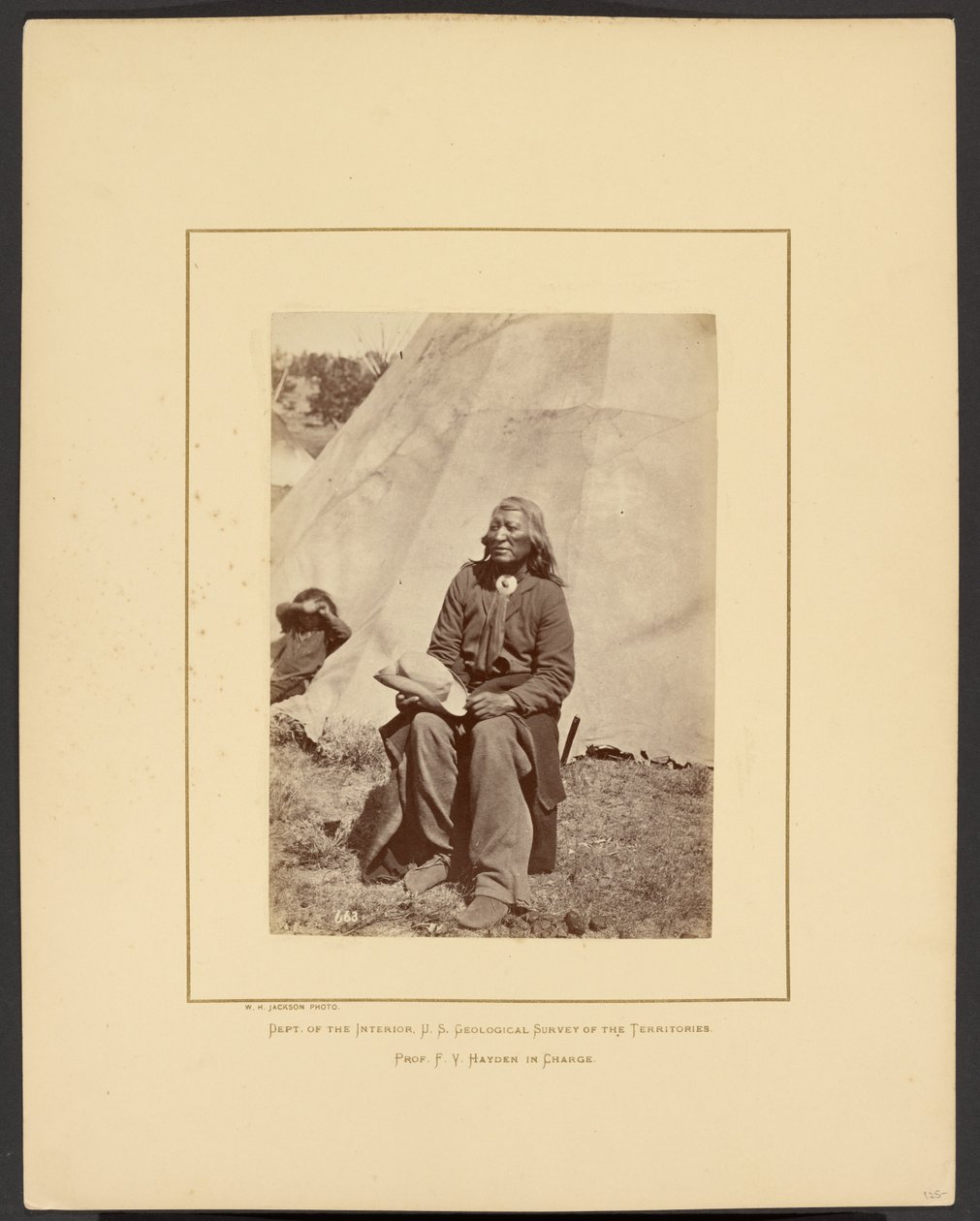 [Washakie eller skyder bøffelløbet, Shoshone, Wind River Mountains, Wyoming]. af William Henry Jackson