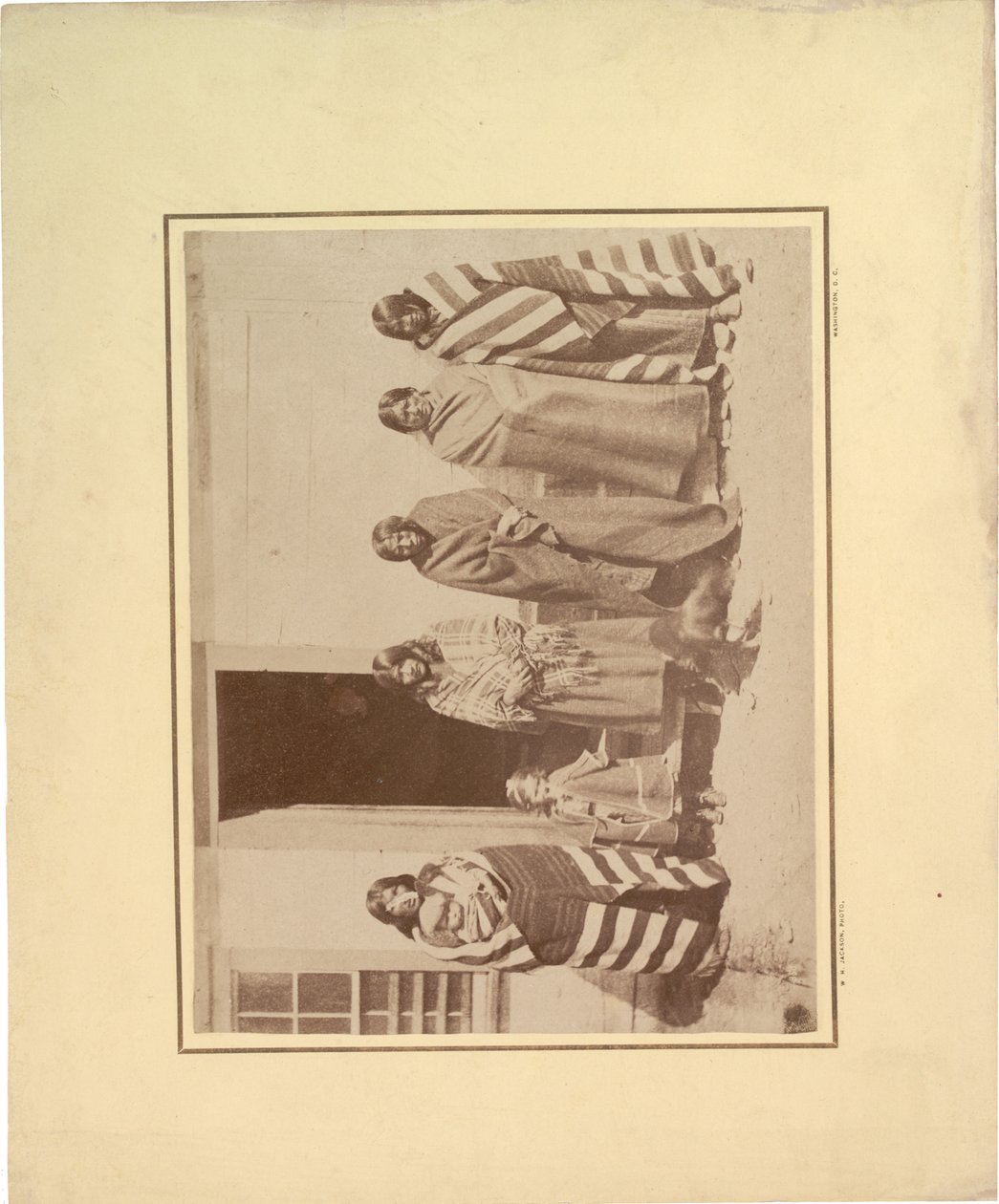 Gruppe på fem indianske kvinder med ung pige og baby, 1871 (sepia-billede) af William Hicks Jackson