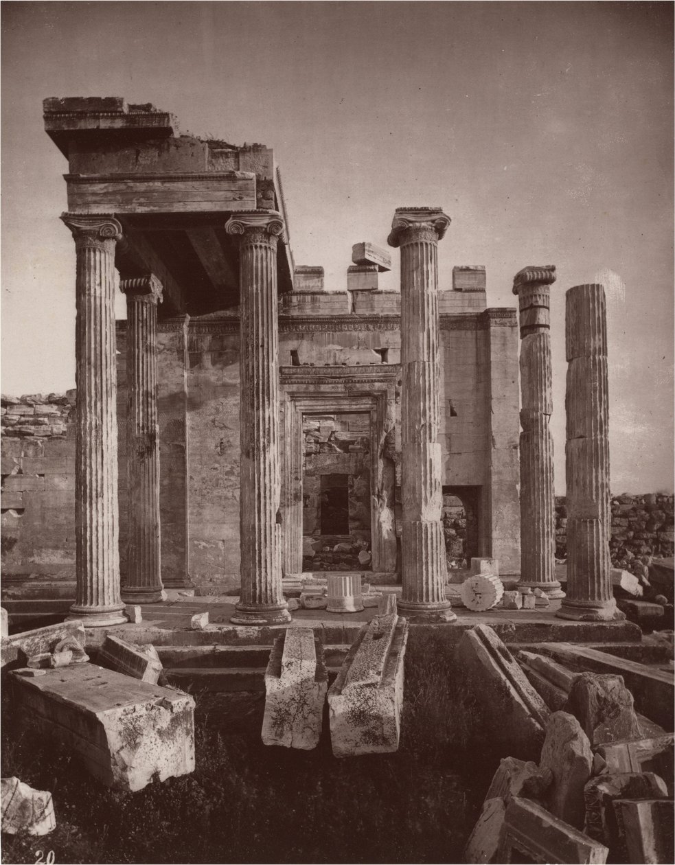 Akropolis i Athen, plade 20,1869/1870 (foto) af William James Stillman